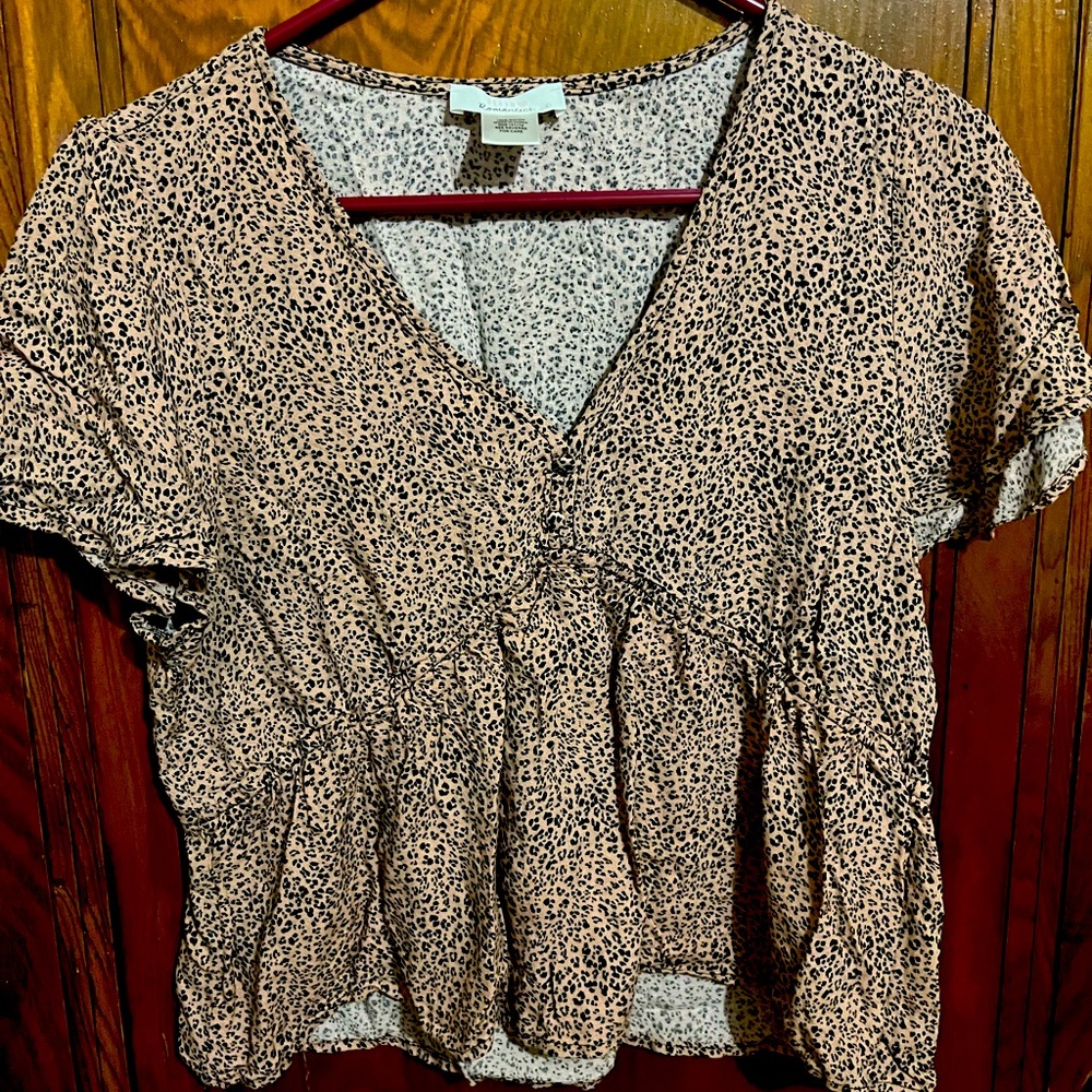 Cute shirt crop top leopard shirt